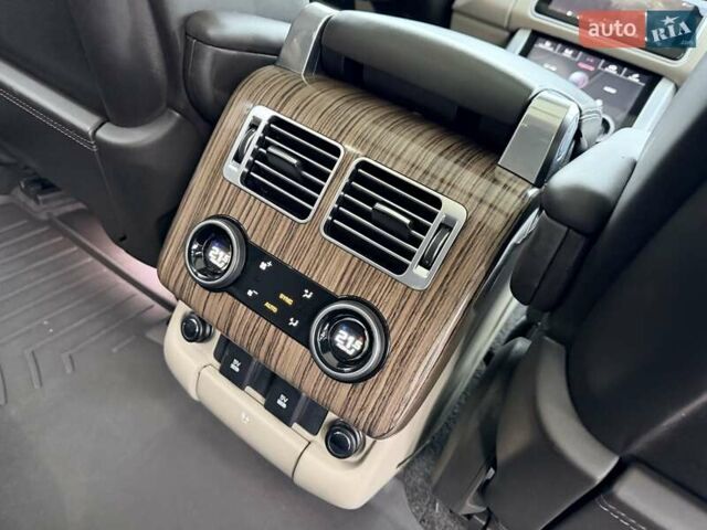Серый Ленд Ровер Рендж Ровер, объемом двигателя 2.99 л и пробегом 98 тыс. км за 47999 $, фото 19 на Automoto.ua