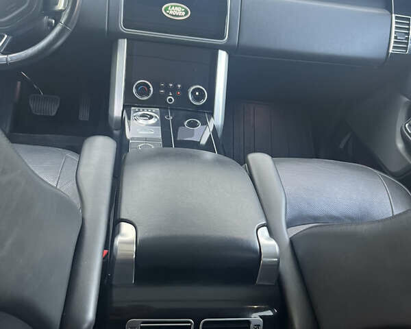 Серый Ленд Ровер Рендж Ровер, объемом двигателя 3 л и пробегом 79 тыс. км за 61500 $, фото 20 на Automoto.ua