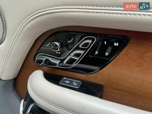 Сірий Ленд Ровер Рендж Ровер, об'ємом двигуна 5 л та пробігом 132 тис. км за 59900 $, фото 26 на Automoto.ua