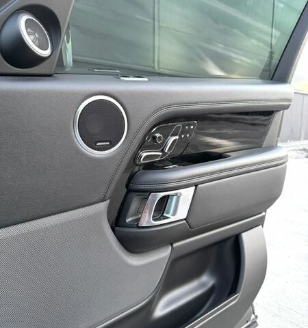 Серый Ленд Ровер Рендж Ровер, объемом двигателя 3 л и пробегом 168 тыс. км за 45000 $, фото 93 на Automoto.ua