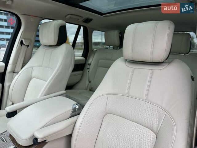 Сірий Ленд Ровер Рендж Ровер, об'ємом двигуна 2.99 л та пробігом 68 тис. км за 69900 $, фото 47 на Automoto.ua