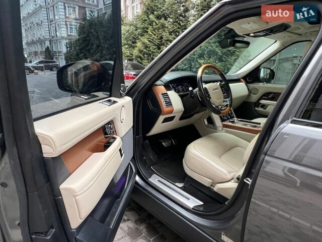 Сірий Ленд Ровер Рендж Ровер, об'ємом двигуна 5 л та пробігом 132 тис. км за 59900 $, фото 18 на Automoto.ua