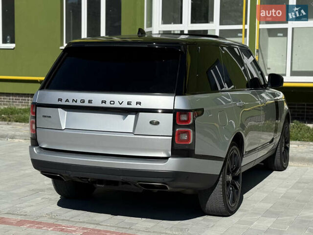 Ленд Ровер Рендж Ровер 2018 в Тернополе на Automoto.ua Серый Ленд Ровер Рендж Ровер, объемом двигателя 3 л и пробегом 178 тыс. км за 43700 $, фото 9 на Automoto.ua