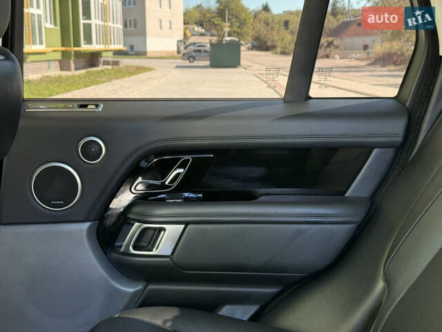 Сірий Ленд Ровер Рендж Ровер, об'ємом двигуна 3 л та пробігом 180 тис. км за 46500 $, фото 59 на Automoto.ua