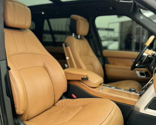 Сірий Ленд Ровер Рендж Ровер, об'ємом двигуна 4.37 л та пробігом 242 тис. км за 54900 $, фото 15 на Automoto.ua