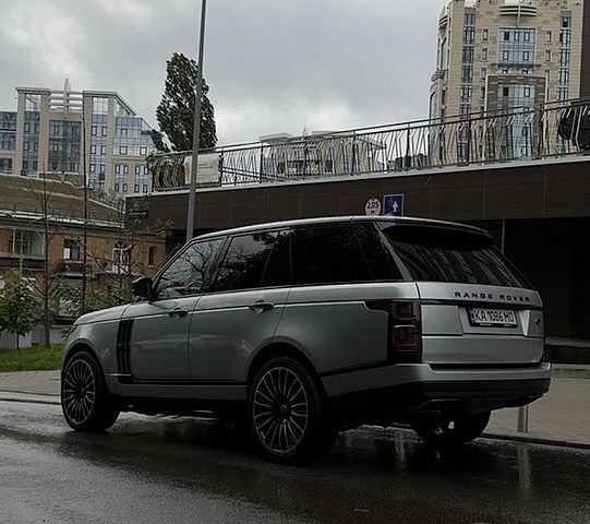 Сірий Ленд Ровер Рендж Ровер, об'ємом двигуна 3 л та пробігом 120 тис. км за 44000 $, фото 12 на Automoto.ua