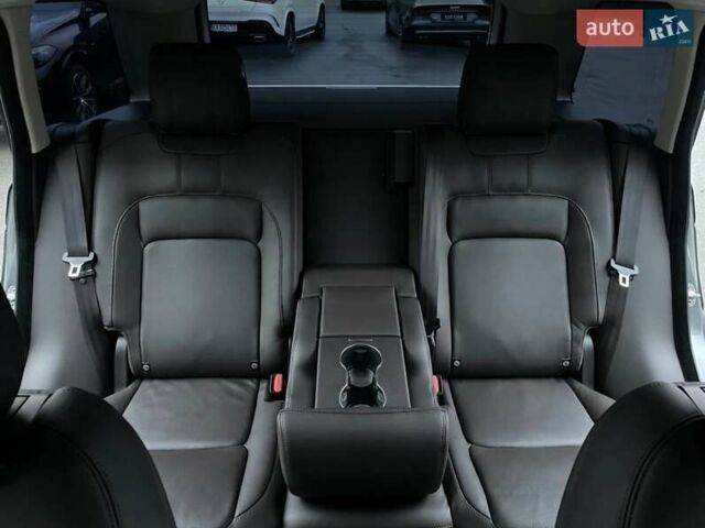 Серый Ленд Ровер Рендж Ровер, объемом двигателя 2.99 л и пробегом 55 тыс. км за 83000 $, фото 27 на Automoto.ua