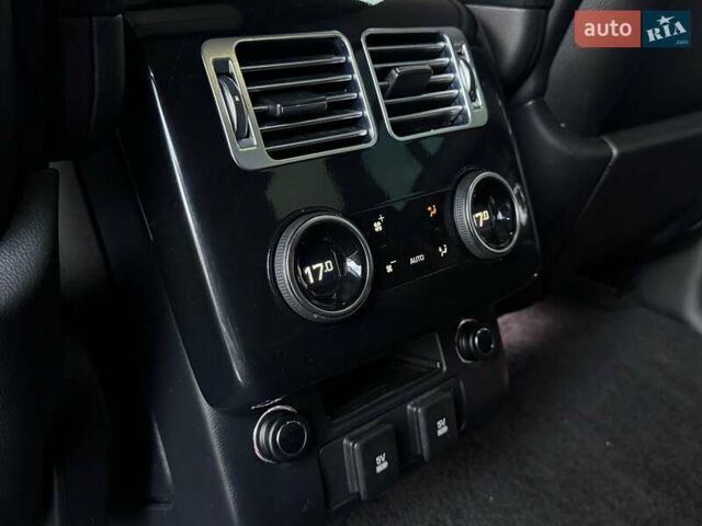Ленд Ровер Рендж Ровер 2018 у Києві на Automoto.ua Сірий Ленд Ровер Рендж Ровер, об'ємом двигуна 3 л та пробігом 167 тис. км за 53000 $, фото 26 на Automoto.ua