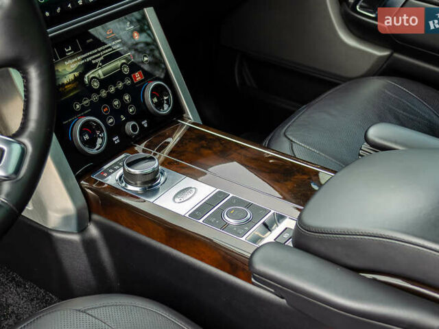 Серый Ленд Ровер Рендж Ровер, объемом двигателя 2.99 л и пробегом 185 тыс. км за 53500 $, фото 24 на Automoto.ua