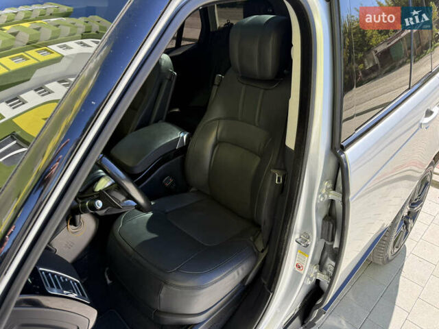 Сірий Ленд Ровер Рендж Ровер, об'ємом двигуна 3 л та пробігом 180 тис. км за 46500 $, фото 36 на Automoto.ua