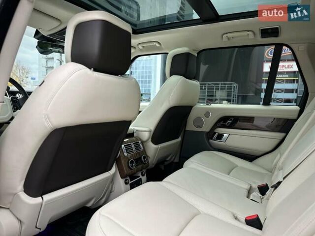 Сірий Ленд Ровер Рендж Ровер, об'ємом двигуна 2.99 л та пробігом 68 тис. км за 69900 $, фото 48 на Automoto.ua