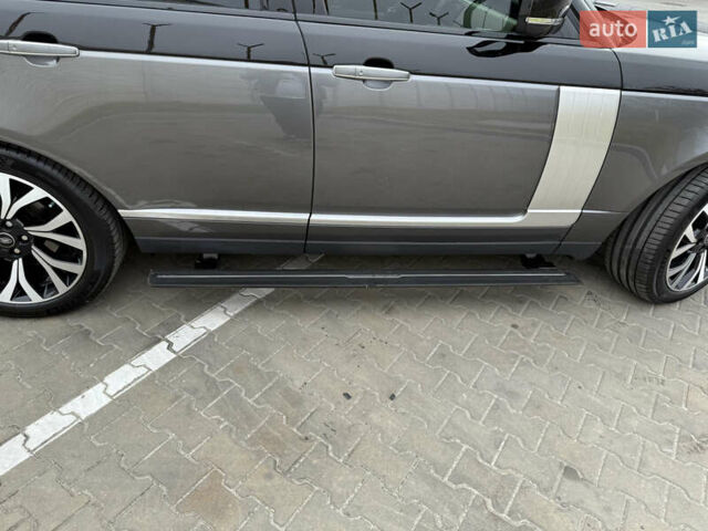 Серый Ленд Ровер Рендж Ровер, объемом двигателя 2.99 л и пробегом 61 тыс. км за 63000 $, фото 15 на Automoto.ua