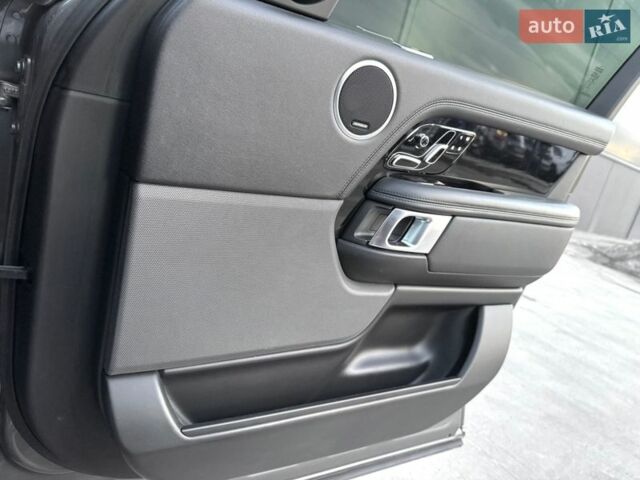 Серый Ленд Ровер Рендж Ровер, объемом двигателя 3 л и пробегом 168 тыс. км за 45000 $, фото 90 на Automoto.ua