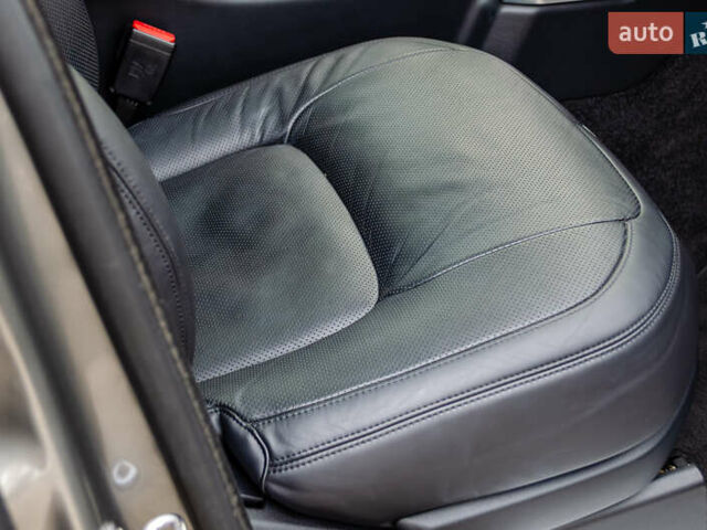 Серый Ленд Ровер Рендж Ровер, объемом двигателя 2.99 л и пробегом 185 тыс. км за 53500 $, фото 35 на Automoto.ua