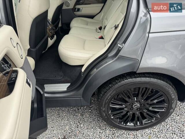 Серый Ленд Ровер Рендж Ровер, объемом двигателя 3 л и пробегом 161 тыс. км за 51900 $, фото 83 на Automoto.ua