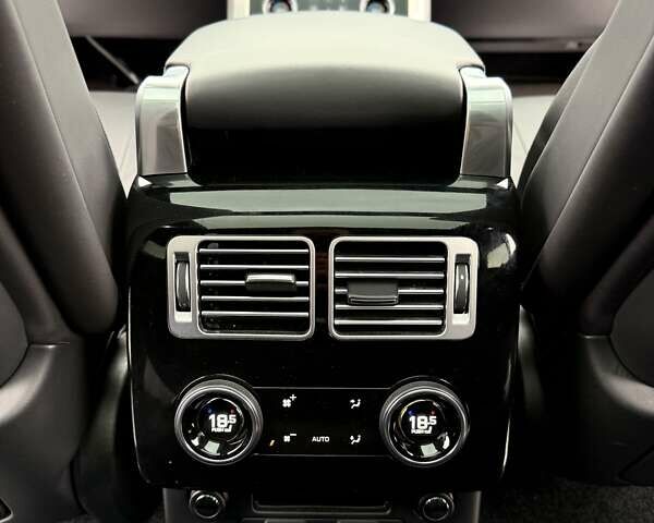 Серый Ленд Ровер Рендж Ровер, объемом двигателя 2.99 л и пробегом 94 тыс. км за 57500 $, фото 31 на Automoto.ua