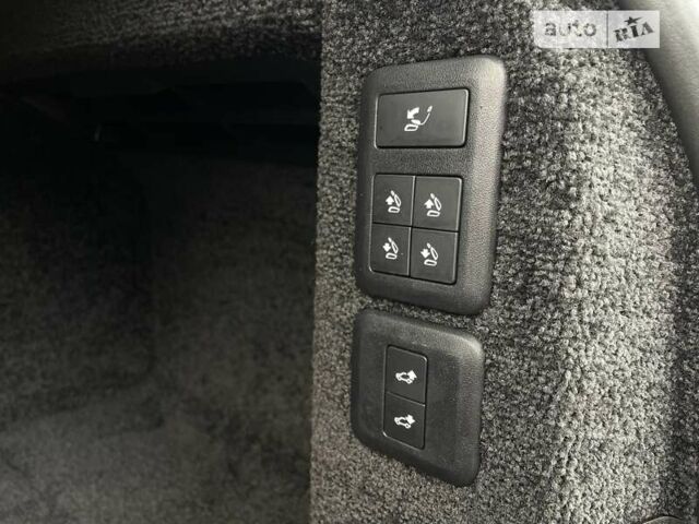 Ленд Ровер Рендж Ровер 2018 в Киеве на Automoto.ua Серый Ленд Ровер Рендж Ровер, объемом двигателя 3 л и пробегом 62 тыс. км за 74900 $, фото 83 на Automoto.ua