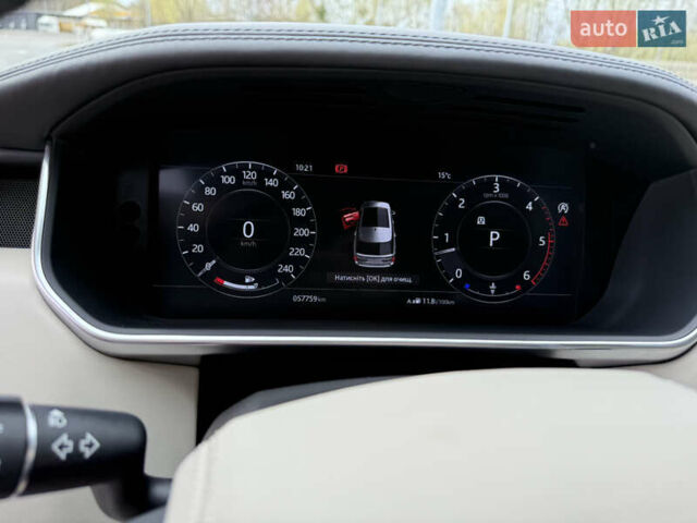 Серый Ленд Ровер Рендж Ровер, объемом двигателя 2.99 л и пробегом 61 тыс. км за 63000 $, фото 3 на Automoto.ua