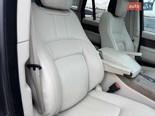 Серый Ленд Ровер Рендж Ровер, объемом двигателя 3 л и пробегом 161 тыс. км за 51900 $, фото 20 на Automoto.ua