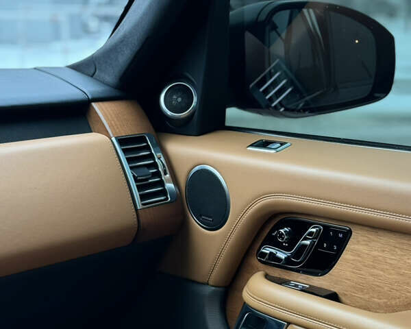 Сірий Ленд Ровер Рендж Ровер, об'ємом двигуна 4.37 л та пробігом 242 тис. км за 54900 $, фото 11 на Automoto.ua