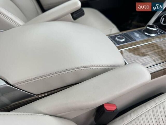 Серый Ленд Ровер Рендж Ровер, объемом двигателя 3 л и пробегом 161 тыс. км за 51900 $, фото 18 на Automoto.ua