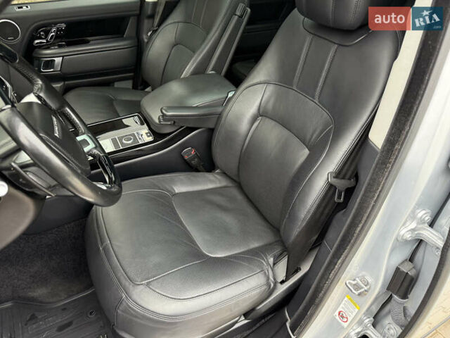 Серый Ленд Ровер Рендж Ровер, объемом двигателя 3 л и пробегом 180 тыс. км за 45999 $, фото 26 на Automoto.ua