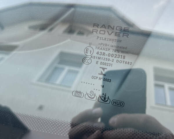 Серый Ленд Ровер Рендж Ровер, объемом двигателя 3 л и пробегом 79 тыс. км за 61500 $, фото 29 на Automoto.ua