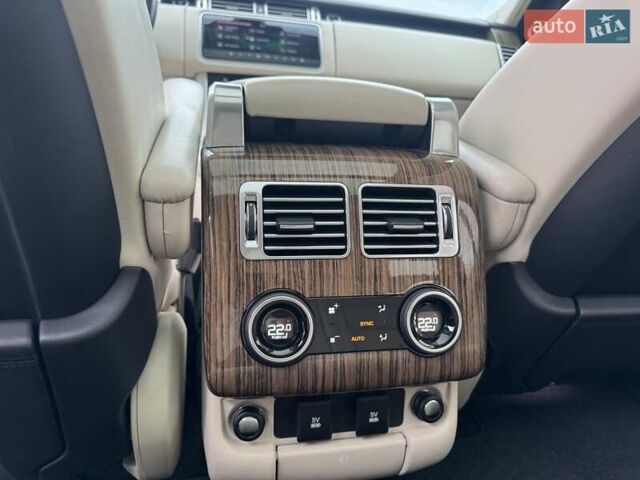 Серый Ленд Ровер Рендж Ровер, объемом двигателя 3 л и пробегом 161 тыс. км за 51900 $, фото 75 на Automoto.ua