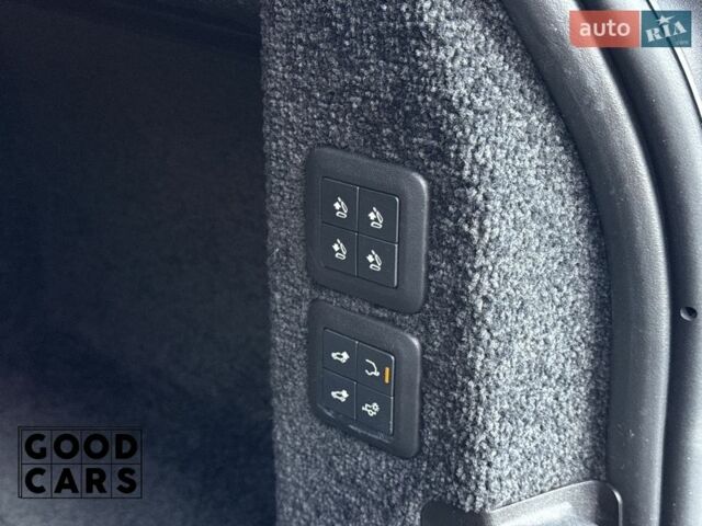 Серый Ленд Ровер Рендж Ровер, объемом двигателя 4.37 л и пробегом 243 тыс. км за 56900 $, фото 22 на Automoto.ua