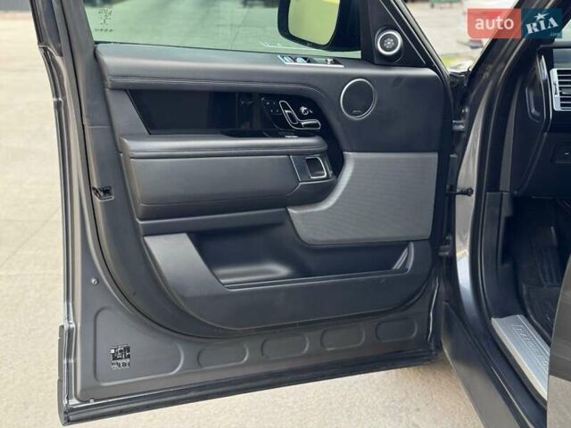 Серый Ленд Ровер Рендж Ровер, объемом двигателя 3 л и пробегом 168 тыс. км за 54000 $, фото 36 на Automoto.ua