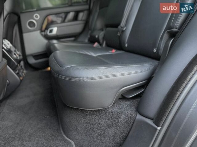 Серый Ленд Ровер Рендж Ровер, объемом двигателя 3 л и пробегом 168 тыс. км за 45000 $, фото 48 на Automoto.ua