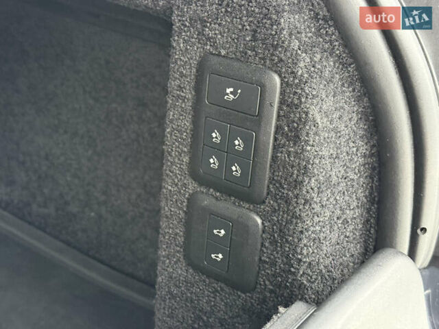 Серый Ленд Ровер Рендж Ровер, объемом двигателя 4.4 л и пробегом 183 тыс. км за 64000 $, фото 29 на Automoto.ua