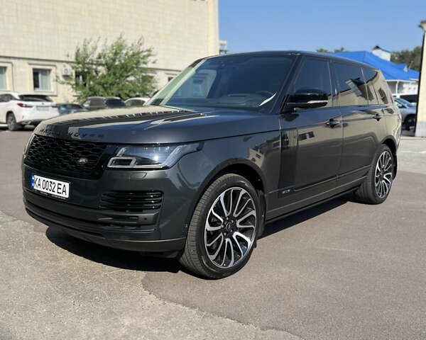 Ленд Ровер Рендж Ровер 2019 в Киеве на Automoto.ua Серый Ленд Ровер Рендж Ровер, объемом двигателя 5 л и пробегом 67 тыс. км за 62500 $, фото 1 на Automoto.ua