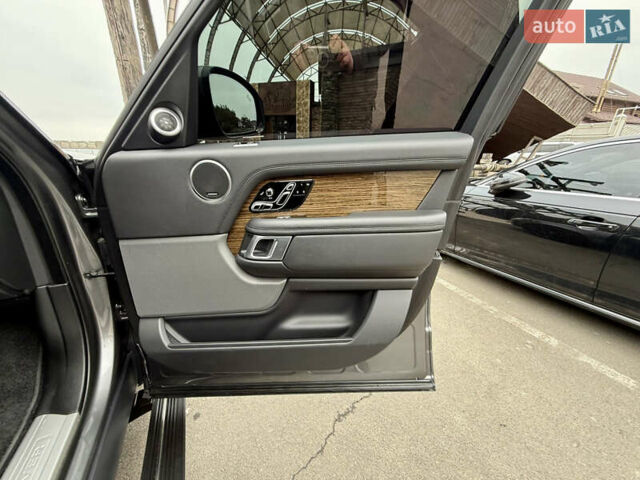 Серый Ленд Ровер Рендж Ровер, объемом двигателя 2.99 л и пробегом 49 тыс. км за 79999 $, фото 104 на Automoto.ua