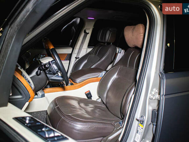 Сірий Ленд Ровер Рендж Ровер, об'ємом двигуна 4.4 л та пробігом 110 тис. км за 78800 $, фото 13 на Automoto.ua