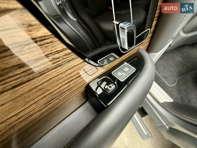 Серый Ленд Ровер Рендж Ровер, объемом двигателя 2.99 л и пробегом 49 тыс. км за 79999 $, фото 102 на Automoto.ua