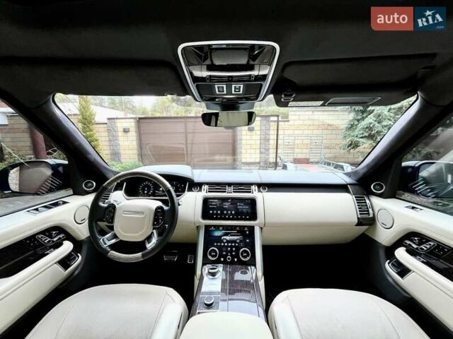 Серый Ленд Ровер Рендж Ровер, объемом двигателя 4.37 л и пробегом 48 тыс. км за 95000 $, фото 32 на Automoto.ua