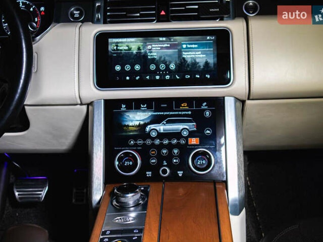 Сірий Ленд Ровер Рендж Ровер, об'ємом двигуна 4.4 л та пробігом 110 тис. км за 78800 $, фото 23 на Automoto.ua