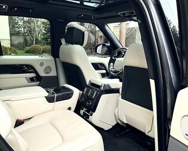 Серый Ленд Ровер Рендж Ровер, объемом двигателя 4.37 л и пробегом 48 тыс. км за 95000 $, фото 42 на Automoto.ua