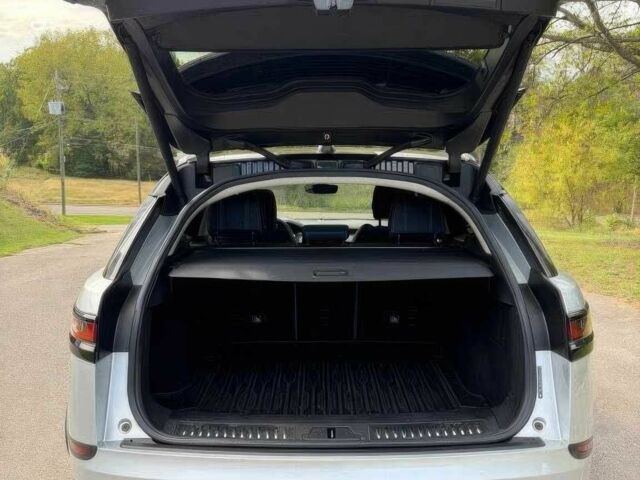 Серый Ленд Ровер Рендж Ровер, объемом двигателя 2 л и пробегом 32 тыс. км за 33000 $, фото 10 на Automoto.ua