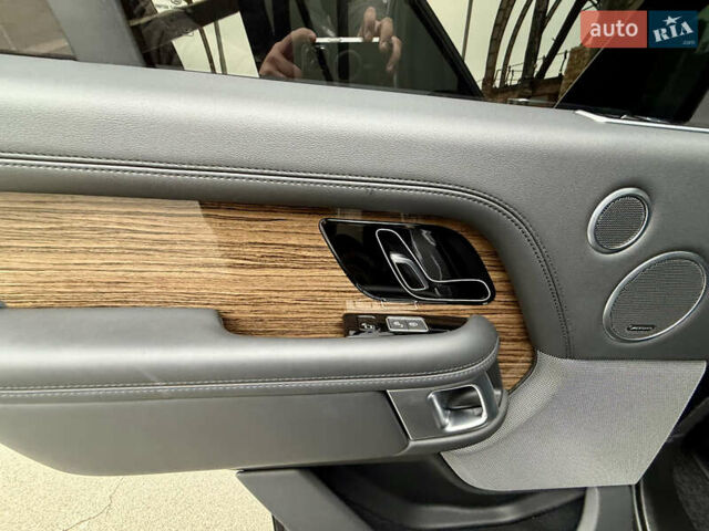 Серый Ленд Ровер Рендж Ровер, объемом двигателя 2.99 л и пробегом 49 тыс. км за 79999 $, фото 100 на Automoto.ua