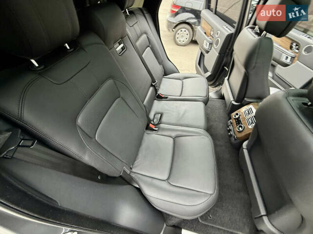 Серый Ленд Ровер Рендж Ровер, объемом двигателя 2.99 л и пробегом 49 тыс. км за 79999 $, фото 86 на Automoto.ua