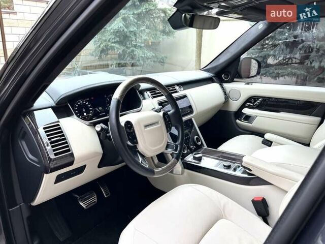 Серый Ленд Ровер Рендж Ровер, объемом двигателя 4.37 л и пробегом 48 тыс. км за 95000 $, фото 31 на Automoto.ua