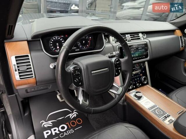 Ленд Ровер Рендж Ровер 2019 в Киеве на Automoto.ua Серый Ленд Ровер Рендж Ровер, объемом двигателя 2.99 л и пробегом 114 тыс. км за 58300 $, фото 24 на Automoto.ua