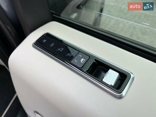 Серый Ленд Ровер Рендж Ровер, объемом двигателя 4.37 л и пробегом 48 тыс. км за 95000 $, фото 48 на Automoto.ua