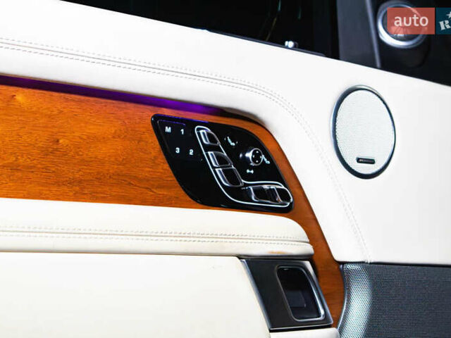 Сірий Ленд Ровер Рендж Ровер, об'ємом двигуна 4.4 л та пробігом 110 тис. км за 78800 $, фото 20 на Automoto.ua