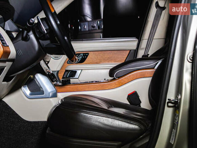 Сірий Ленд Ровер Рендж Ровер, об'ємом двигуна 4.4 л та пробігом 110 тис. км за 78800 $, фото 12 на Automoto.ua