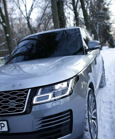 Серый Ленд Ровер Рендж Ровер, объемом двигателя 3 л и пробегом 125 тыс. км за 69000 $, фото 2 на Automoto.ua