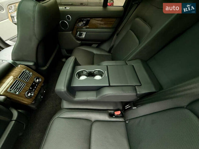 Серый Ленд Ровер Рендж Ровер, объемом двигателя 2.99 л и пробегом 49 тыс. км за 79999 $, фото 97 на Automoto.ua
