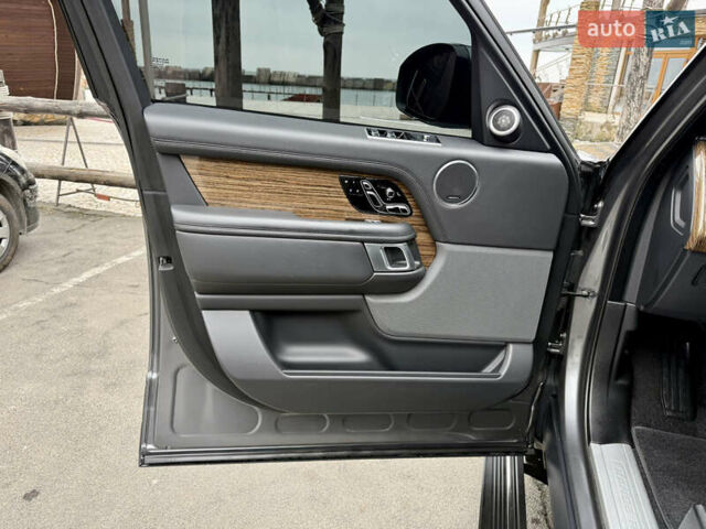 Серый Ленд Ровер Рендж Ровер, объемом двигателя 2.99 л и пробегом 49 тыс. км за 79999 $, фото 123 на Automoto.ua